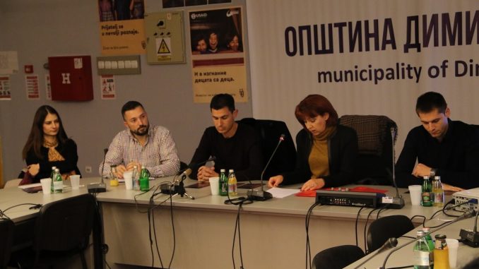 У Димитровграду одржана панел дискусија на тему “Традиционална народна архитектура – стање, ризици и значај њеног очувања”